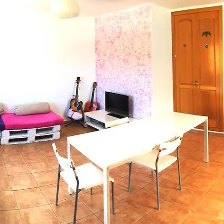 Bhavana Surf House Guest house 2*