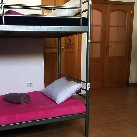 Bhavana Surf House Konukevi 2*